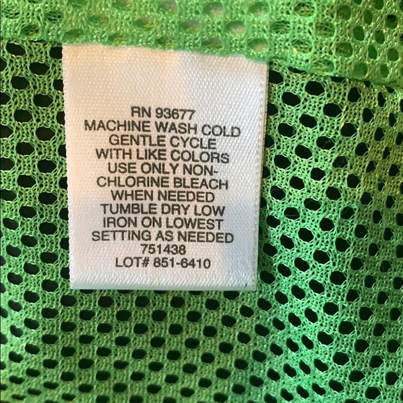 Liz Claiborne Women’s Wind Breaker - Picture 4 of 4